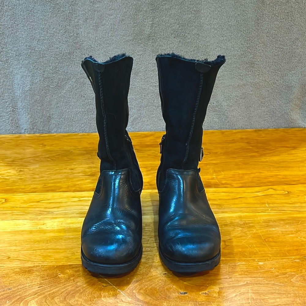 UGG leather and sheepskin mid-calf boots
